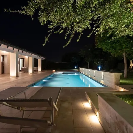 Angelina - Isulatravel Villa