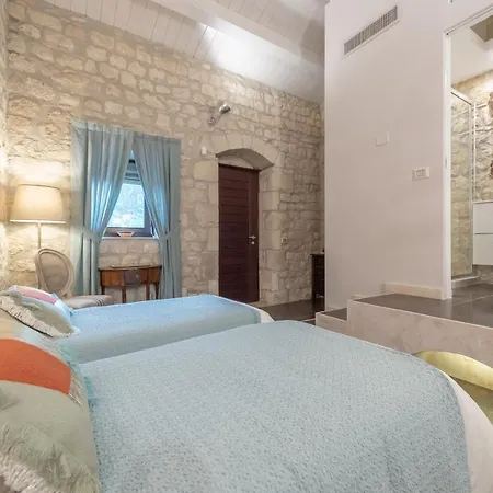 Angelina - Isulatravel Villa *